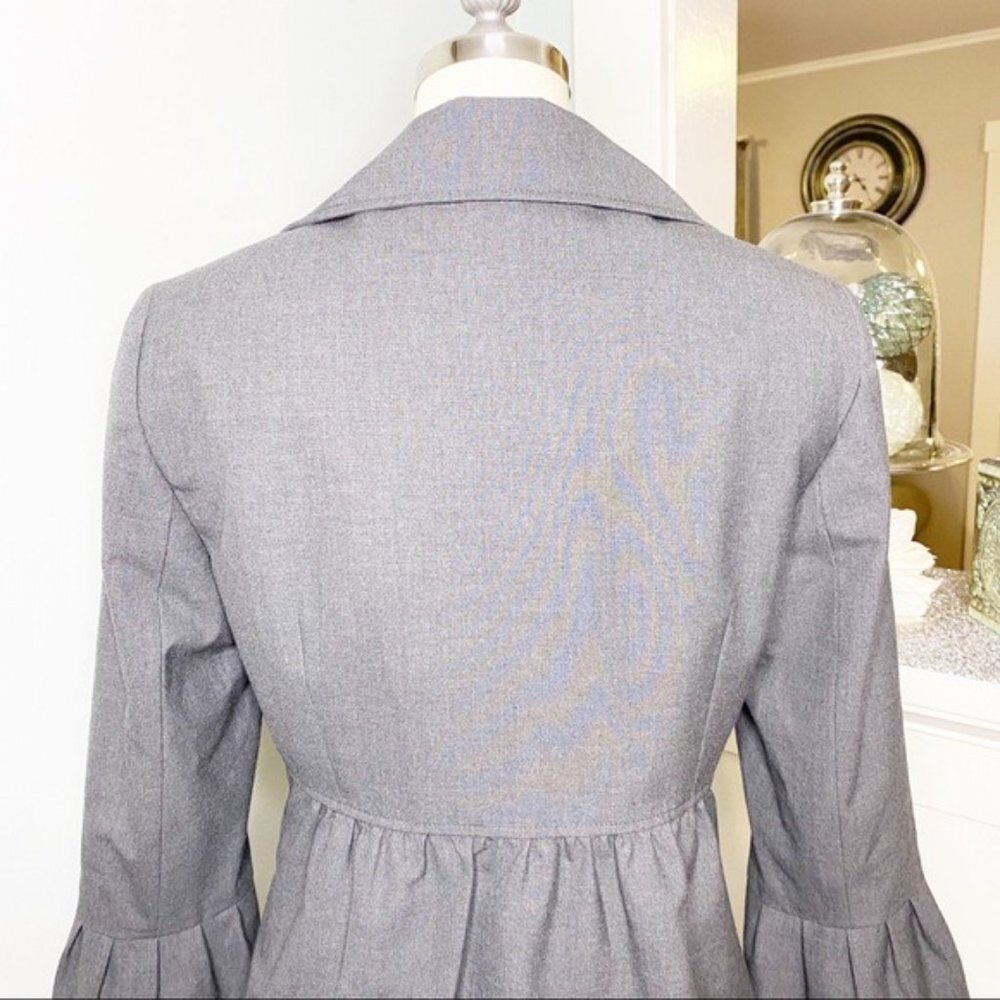 Tahari Gray Ruffled Flounce Blazer Jacket 4 Small - Picture 8 of 12